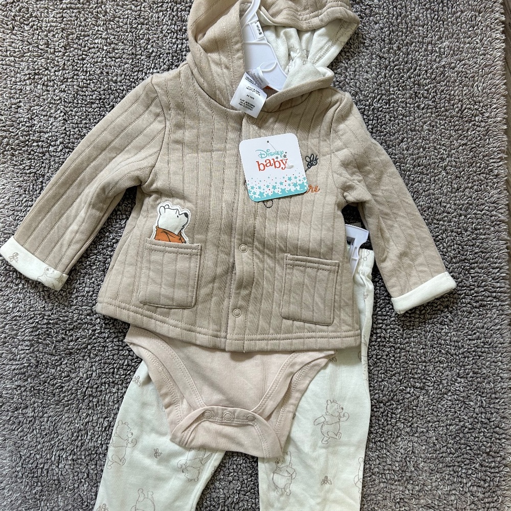 Disney Baby Winnie the Pooh Outfit size 6-9 months NWT